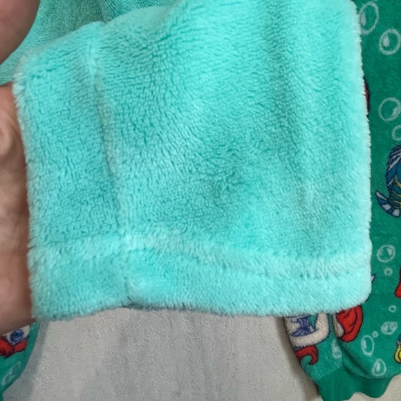 Disney Fleece Little Mermaid Ariel Pajamas Set Sz Small Blue - Picture 6 of 16